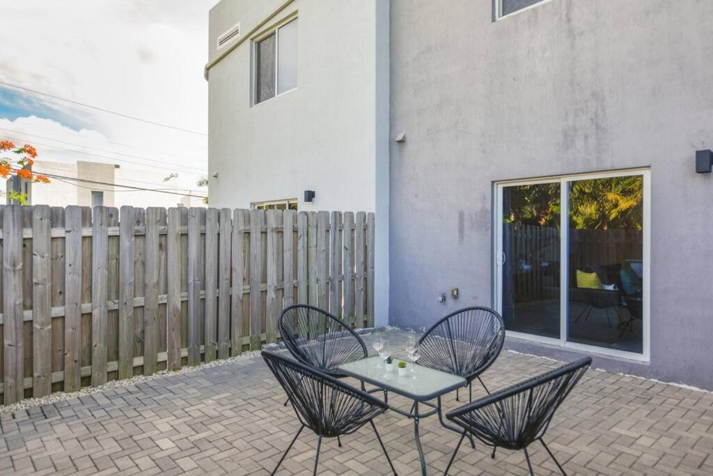 Wonderful Townhouse With 3 Bedrooms ميامي المظهر الخارجي الصورة